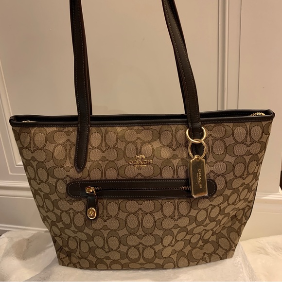 New - ๐ค Coach Taylor Tote in Signature Jacquard - Chocolate Brown - Picture 5 of 11